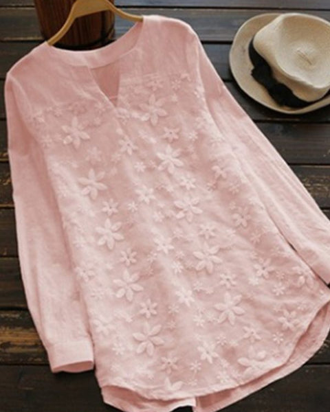 Prettybeautie Embroidery V-Neck Blouse
