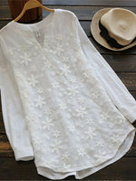 Prettybeautie Embroidery V-Neck Blouse