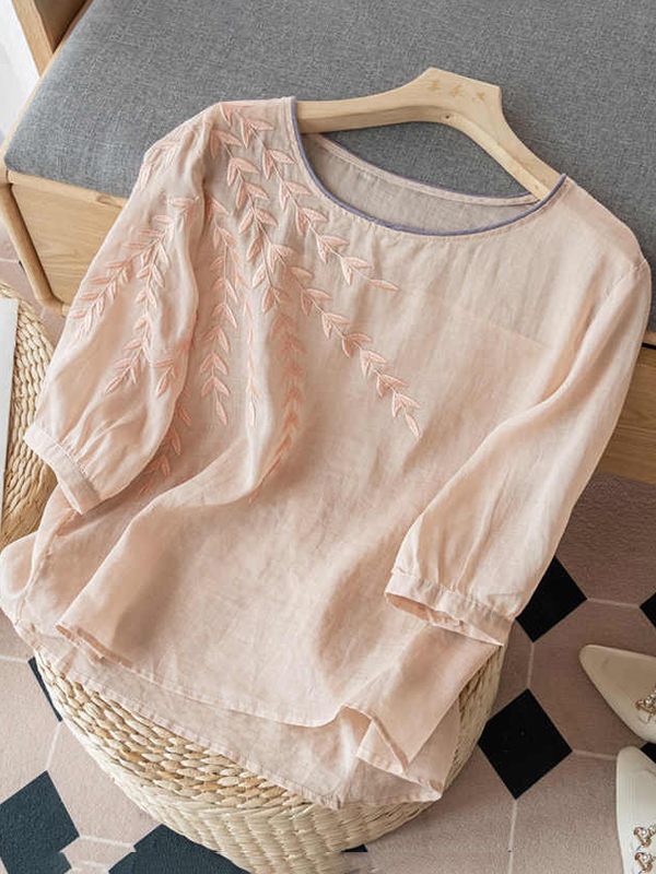 Prettybeautie Leaf-Embroidery Tee