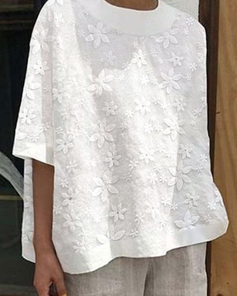 Prettybeautie White Embroidery Blouse