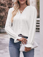 Prettybeautie Lace V-Neck Tee