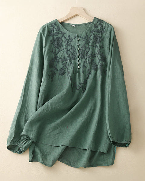 Prettybeautie Embroidery Side-Slit Blouse