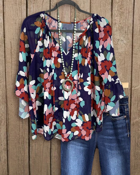 Prettybeautie Printed V-Neck Blouse