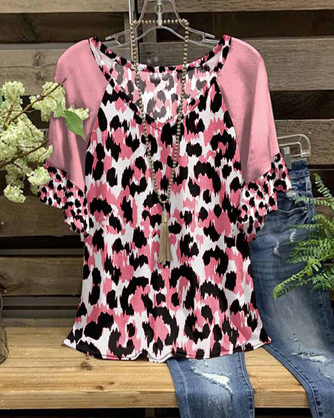 Leopard-Combo V-Neck Tee