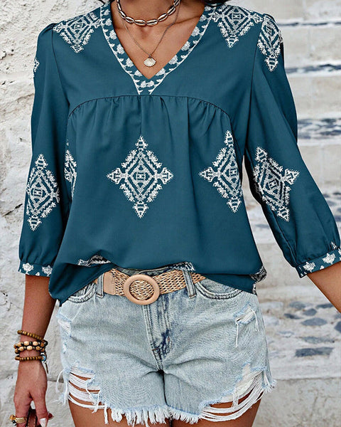 Prettybeautie Printed V-Neck Blouse