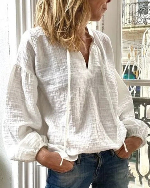 Prettybeautie White V-Neck Blouse