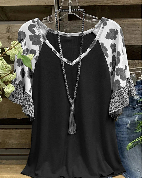 Printed V-Neck Ruffle Tee
